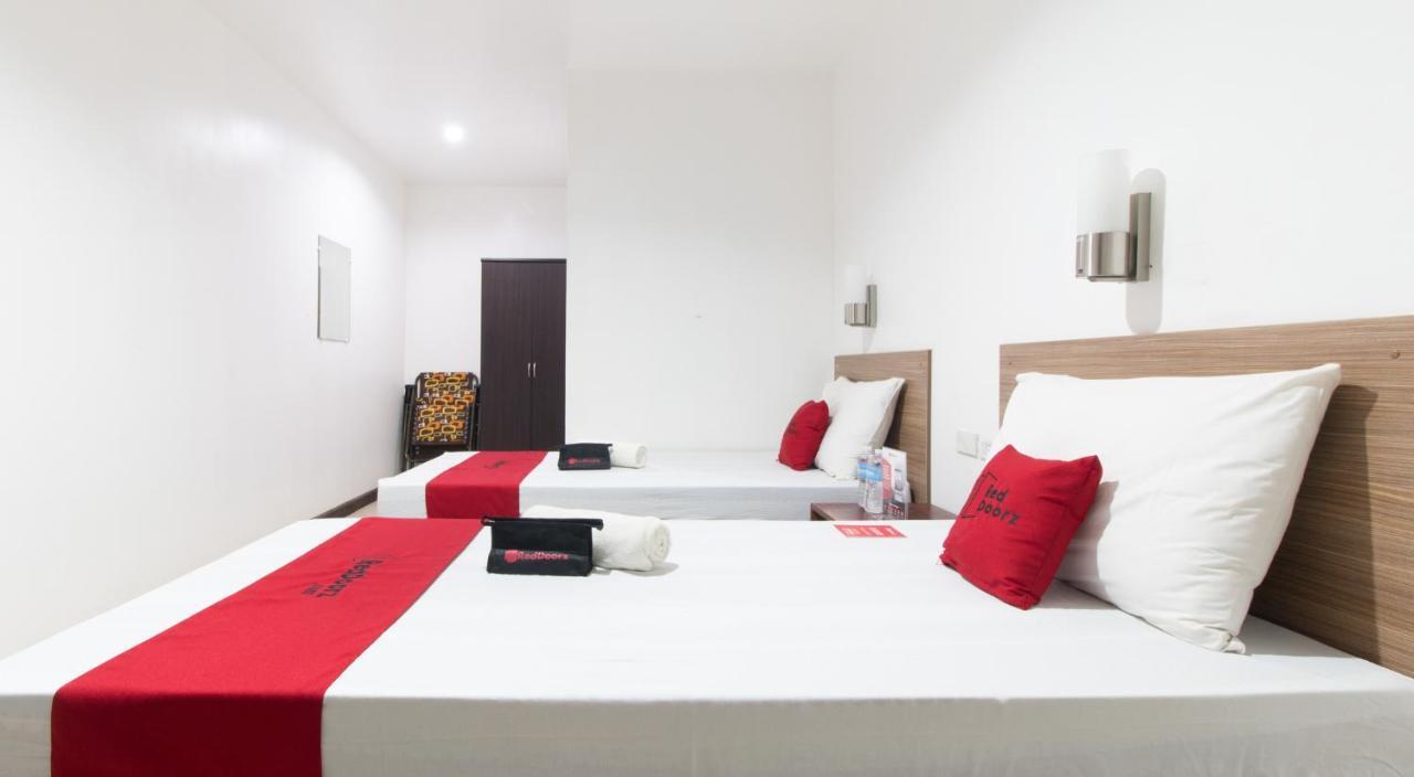 Reddoorz Plus Near Vigan City Commercial Center Exterior foto